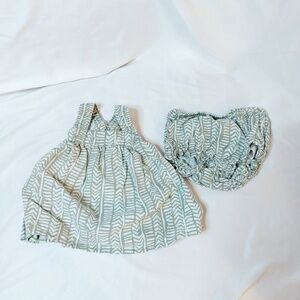 Old Navy Girls Green Sleeveless Dress & Bloomers 6-12 Months Summer